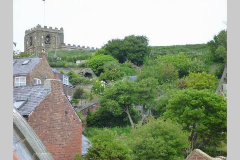 Kikas Cottage, Rear 89 Church Street, White Horse Yard Whitby Dış mekan fotoğraf